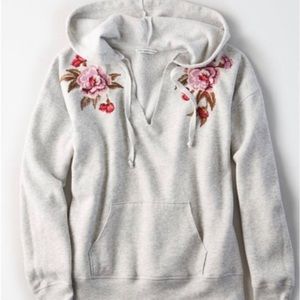 NWOT - AE Floral Hoodie